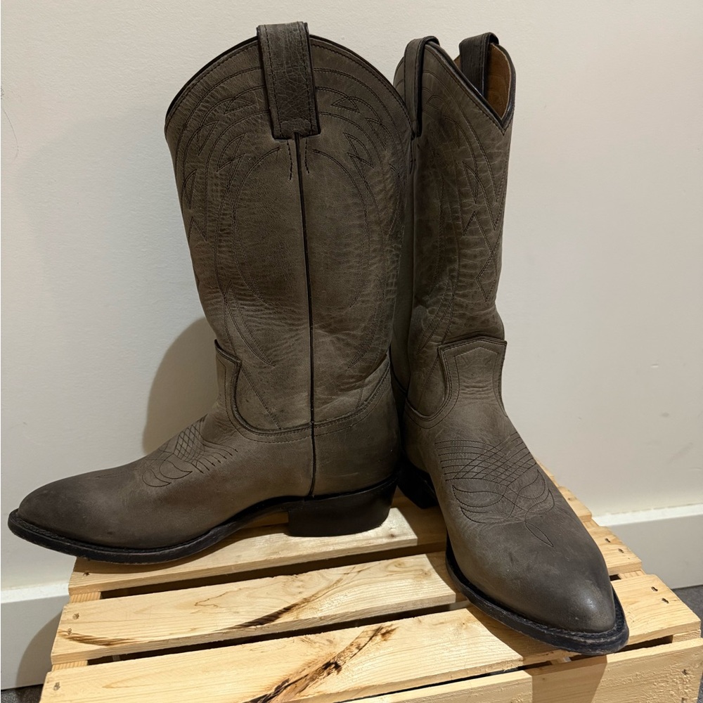 Frye Billy Pull-on Deco Stitching - Women - Picture 2 of 6